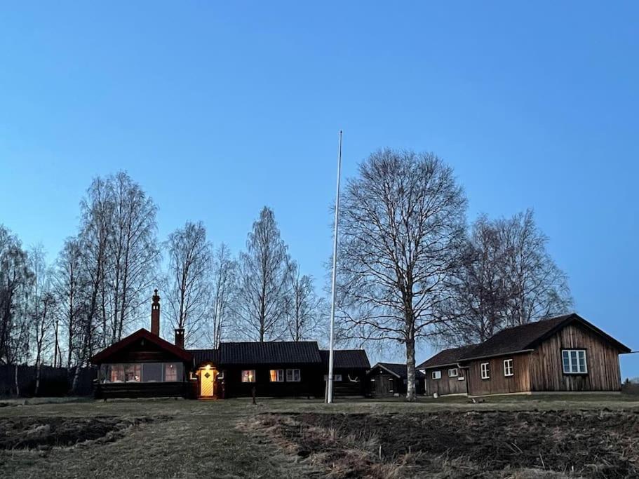 Lake Lodge Roennaes Leksand Bagian luar foto