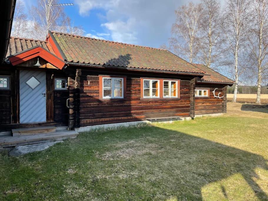 Lake Lodge Roennaes Leksand Bagian luar foto